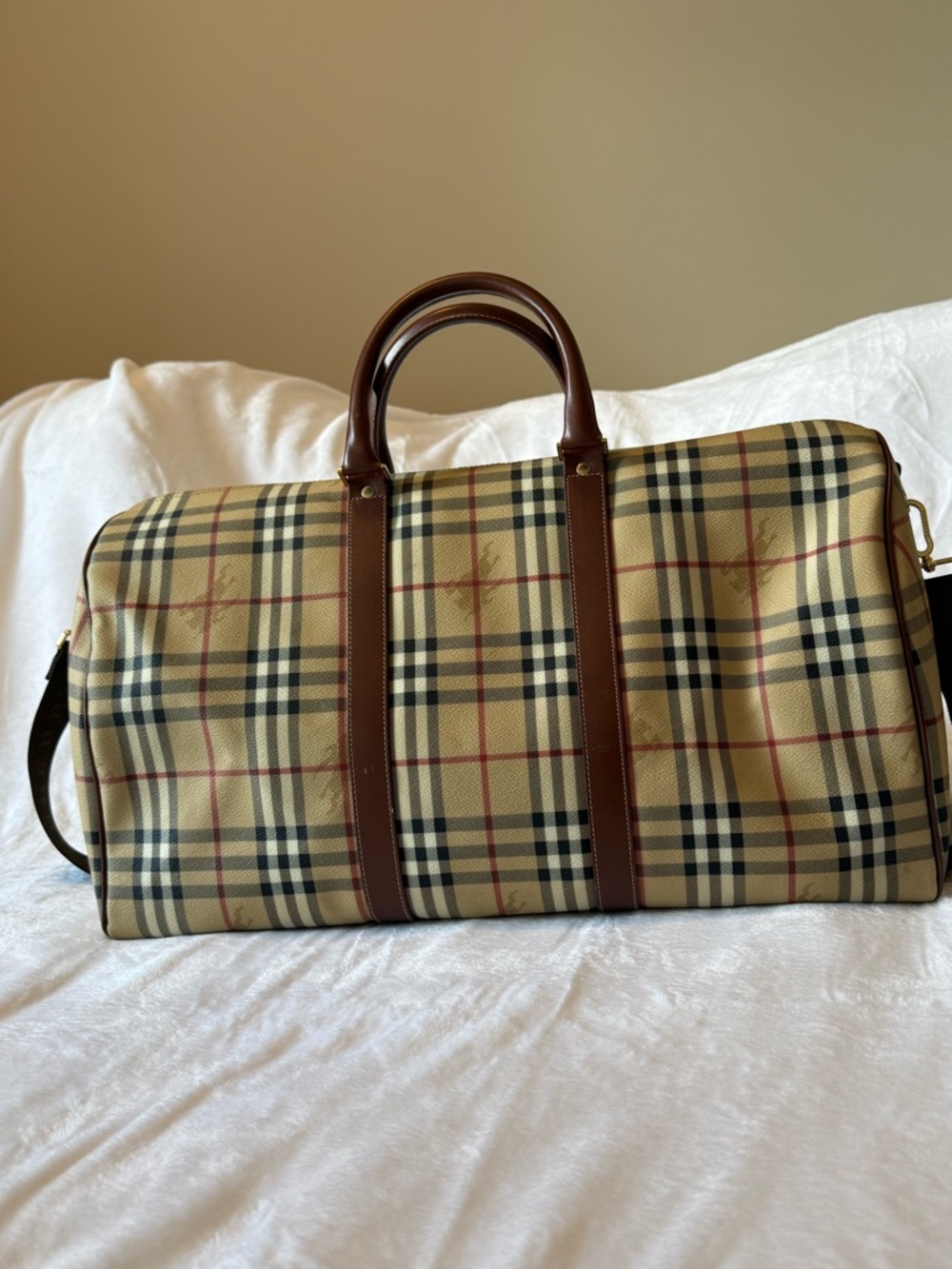 BURBERRY Haymarket Check Holdall Duffle Bag. Lightly used. PVC Coated Canvas - Picture 4 of 16